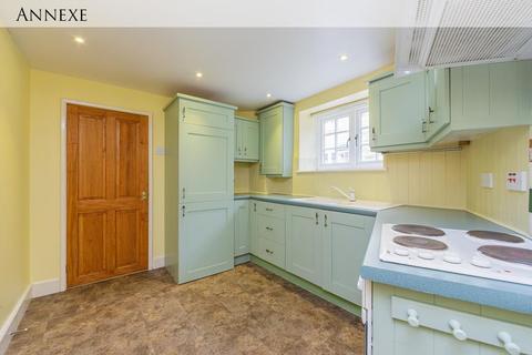 5 Back Lane, South Luffenham, Oakham, LE15 8NQ