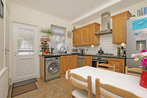 16 Duncan Road, Sheffield, S10 1SN