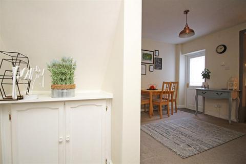 16, Carylls Cottages Faygate Lane, Faygate, Horsham, RH12 4SQ