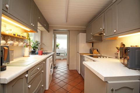 16, Carylls Cottages Faygate Lane, Faygate, Horsham, RH12 4SQ