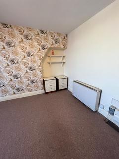 1 bedroom flat to rent, Flat 4, 165 Uppingham Road, LE5