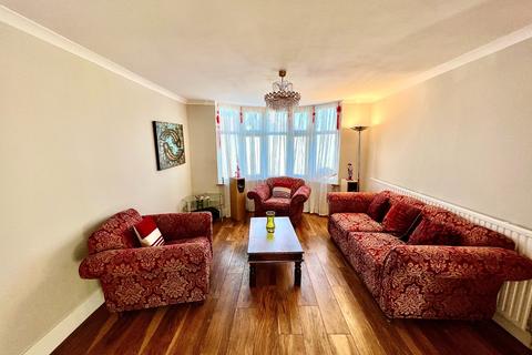 127 Moordown, London, SE18 3NA