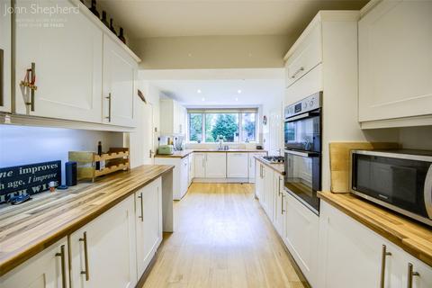 47 Ashlawn Crescent, Solihull, B91 1PS