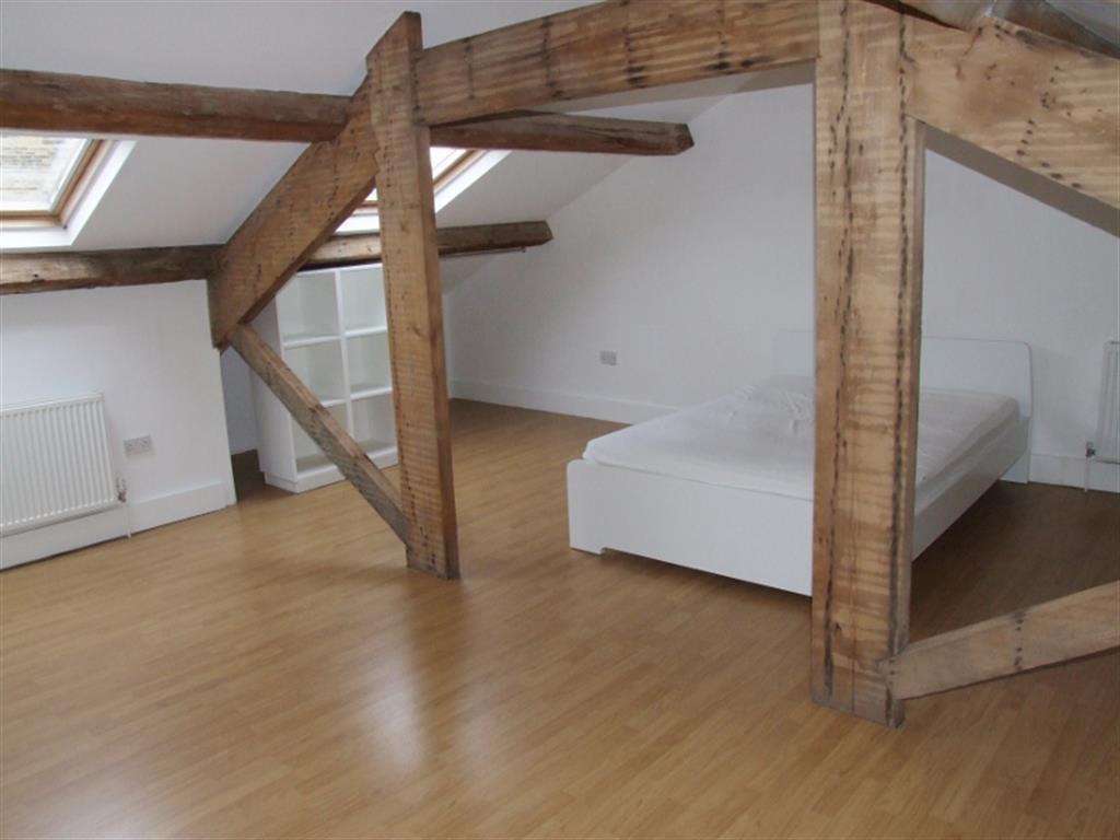 Flat 4 Bedroom 1