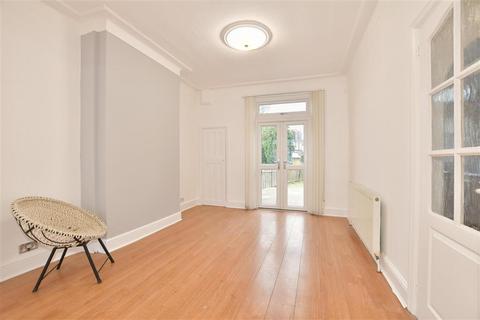 91 Meads Lane, Ilford, IG3 8NS