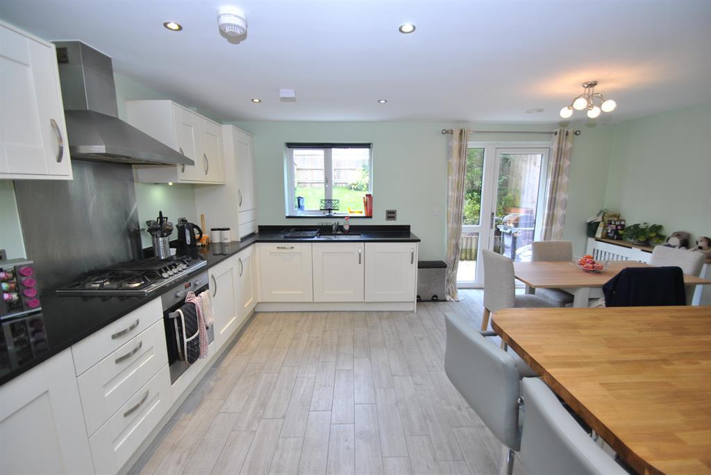Clements Close, Puckeridge, Ware... 4 bed semidetached house £500,000