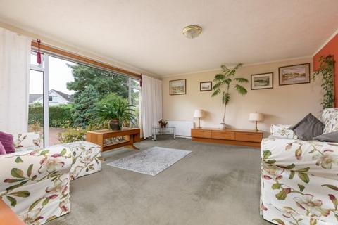 10 Springhill Road, Clarkston, Glasgow, G76 8BT