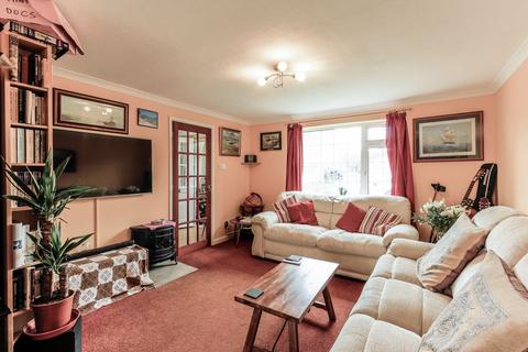 1 Bishops Walk, Ilchester, Yeovil, BA22 8NS
