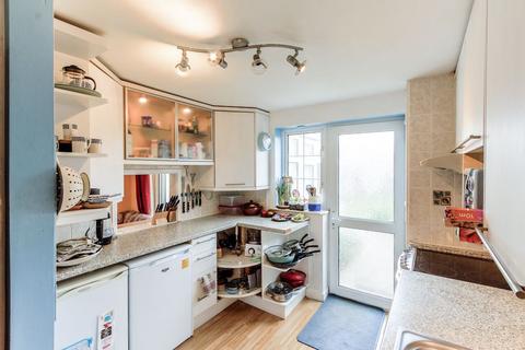1 Bishops Walk, Ilchester, Yeovil, BA22 8NS