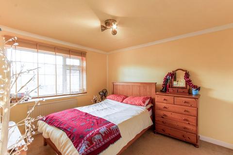 1 Bishops Walk, Ilchester, Yeovil, BA22 8NS