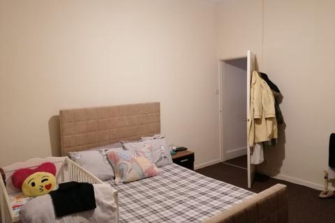 667 Ashton Road, Oldham, OL8 2RA
