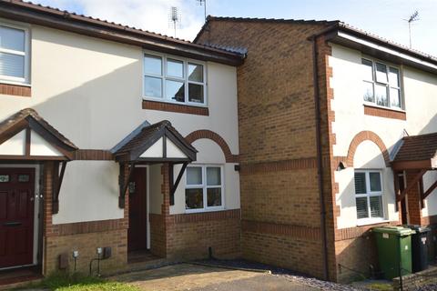 2 bedroom terraced house to rent, Godwin Crescent, Clanfield, PO8