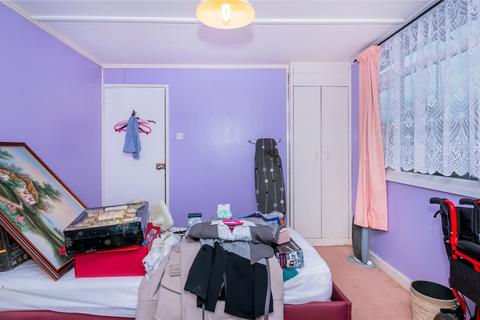 2 bedroom bungalow for sale - Lincoln Green, Bushbury, Wolverhampton, West Midlands, WV10