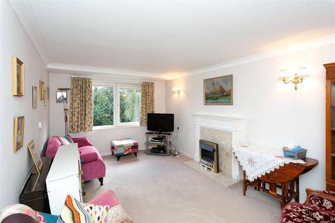 1 bedroom apartment for sale, Elstree Road, Bushey Heath, Bushey, Hertfordshire, WD23
