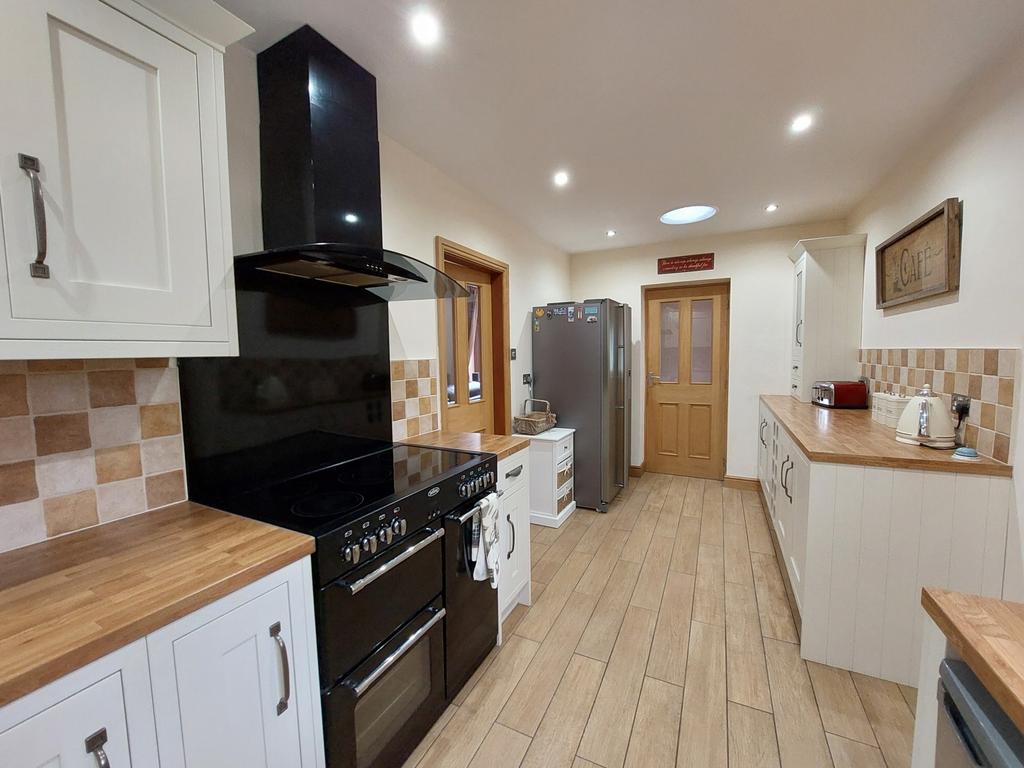 Repton Road, Hartshorne, DE11 3 bed bungalow £389,950