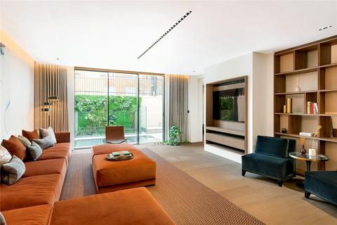 5 bedroom mews for sale - William Mews, London, SW1X