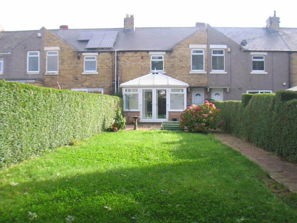 22 Arundel Square, Ashington NE63 8AG 3 bed terraced house £147,500