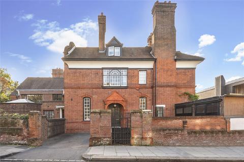 1 bedroom flat for sale, Netherhall Gardens, Hampstead, London