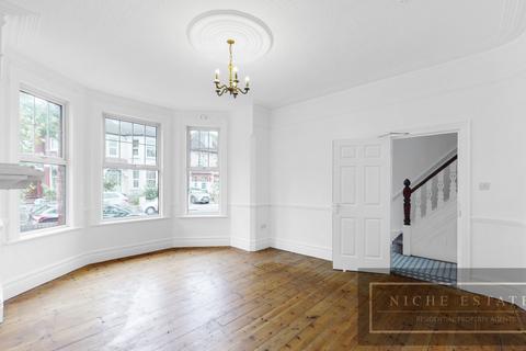 5 bedroom semi-detached house to rent, Station Road, Finchley Central, N3