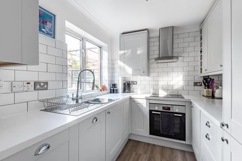 12 Hurst Close, Chandler's Ford, Eastleigh, SO53 3PA