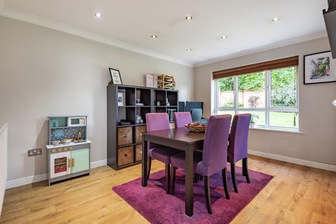12 Hurst Close, Chandler's Ford, Eastleigh, SO53 3PA