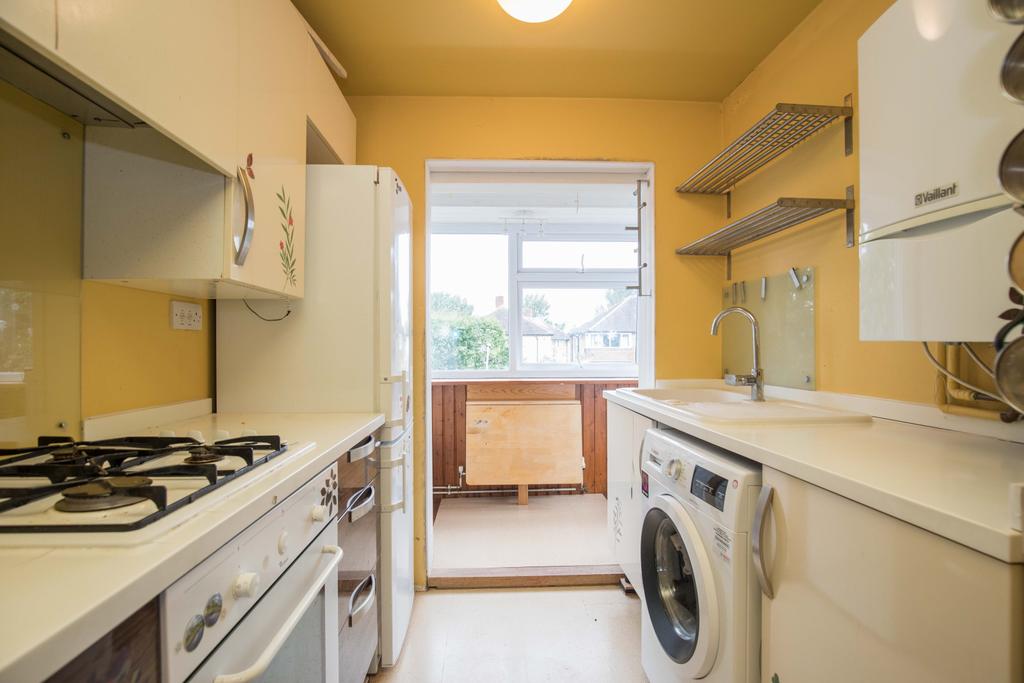 Apartment in Carshalton - View 4