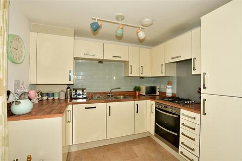 15 Moat Lane, Lower Upnor, Rochester, ME2 4GP