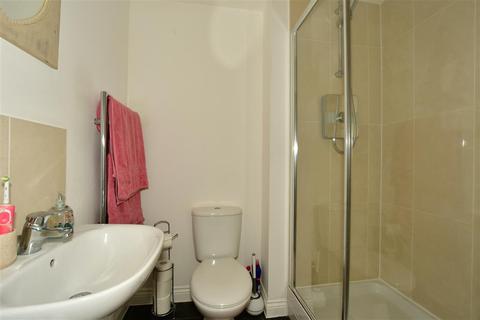 15 Moat Lane, Lower Upnor, Rochester, ME2 4GP