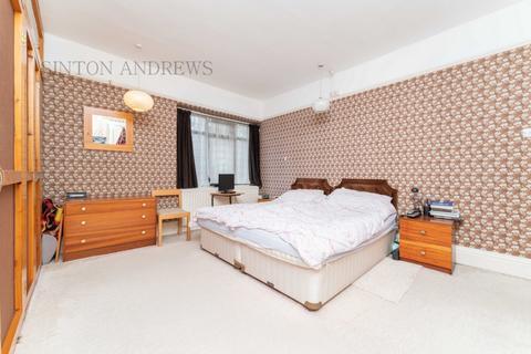 5 Mortimer Road, London, W13 8NG