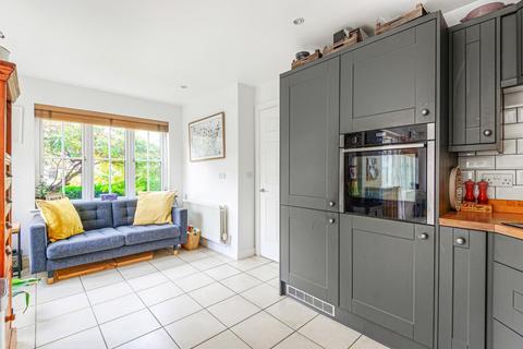 3 Hopkin Close, Guildford, GU2 9LS