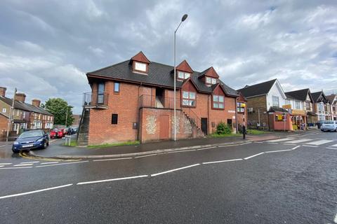 undefined, Desborough Avenue, Hp11