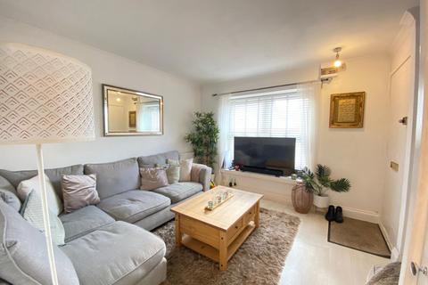 undefined, Desborough Avenue, Hp11