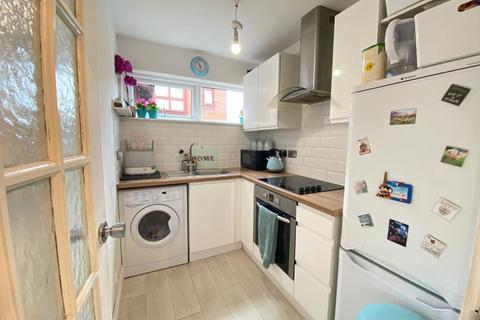 undefined, Desborough Avenue, Hp11