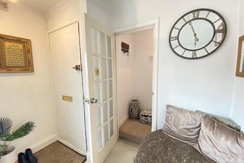 undefined, Desborough Avenue, Hp11
