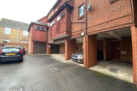 undefined, Desborough Avenue, Hp11