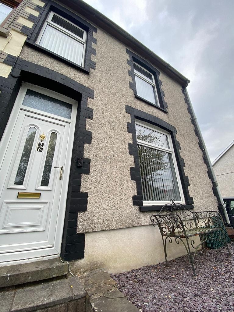 Ynyscynon Road, Tonypandy, Rhondda, Cynon, Taff. CF40 2LN 3 bed end of terrace house for sale