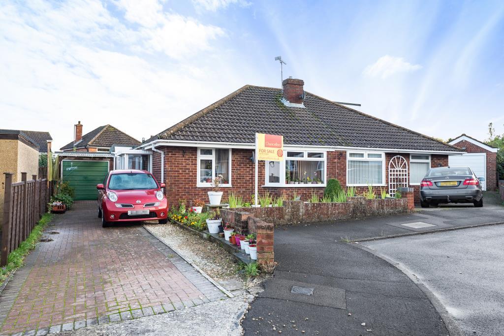 Highworth, Swindon, SN6 2 bed semidetached bungalow £250,000