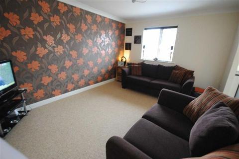 2 bedroom apartment to rent, Rushwood Park, Standish, WN6 0GH