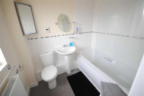 2 bedroom apartment to rent, Rushwood Park, Standish, WN6 0GH