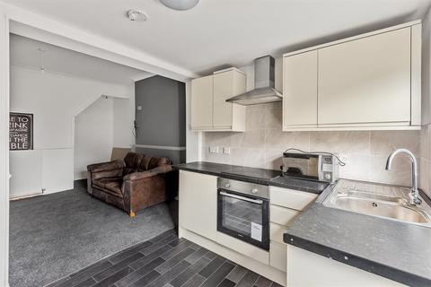 4 May Street, Leigh, WN7 4TX