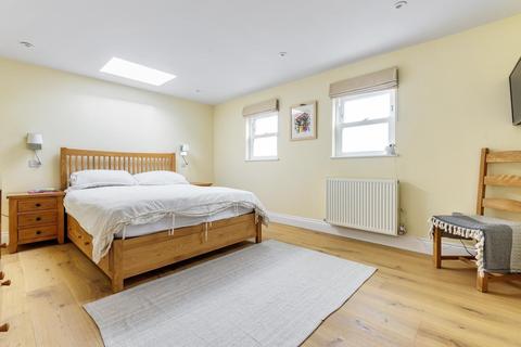8 Lowther Road, Kingston Upon Thames, KT2 6LL