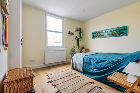 8 Lowther Road, Kingston Upon Thames, KT2 6LL