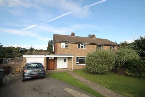 40 Applegarth Avenue, Guildford, GU2 8LY