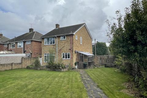 18 Cadnam Close, Rochester, ME2 3TS