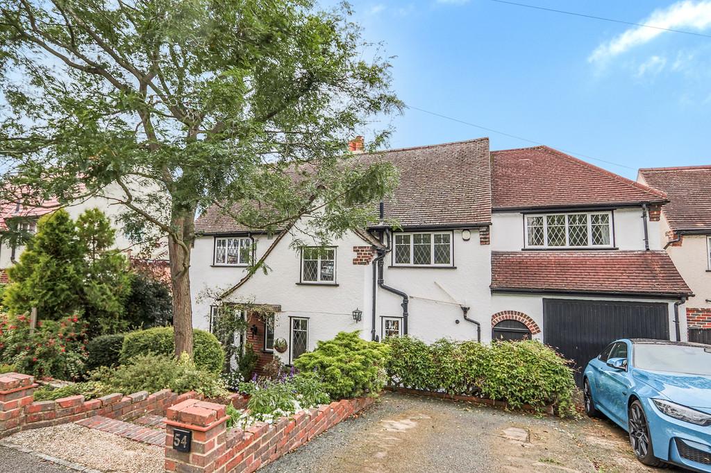 Fairdene Road, Coulsdon 4 bed detached house £950,000