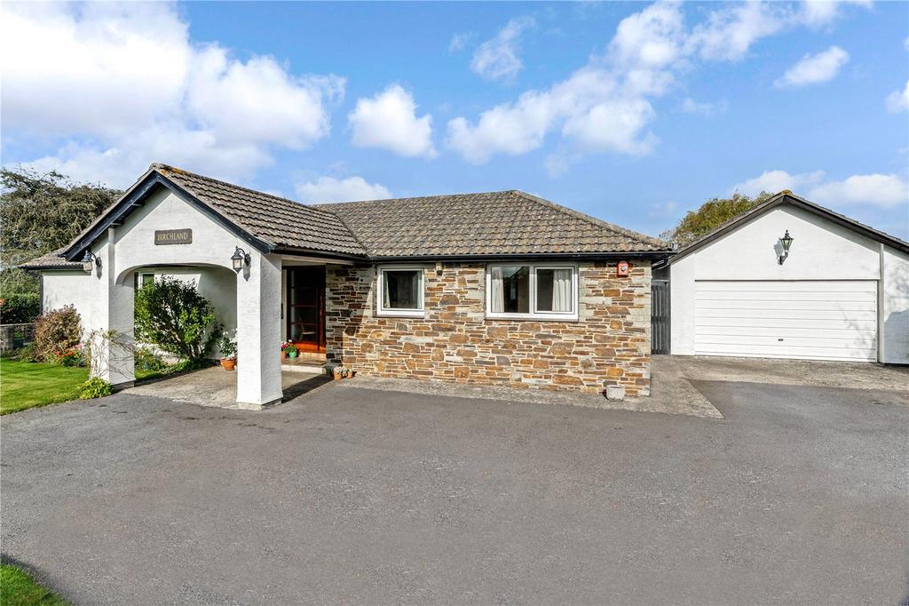 Bowden Hill, Yealmpton, PL8 4 bed detached bungalow £750,000