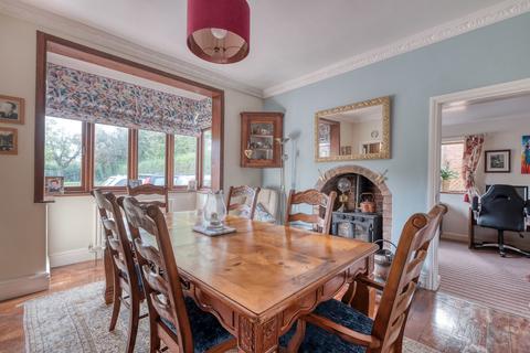 Orchard House Main Road, Hallow, Worcester, WR2 6PW