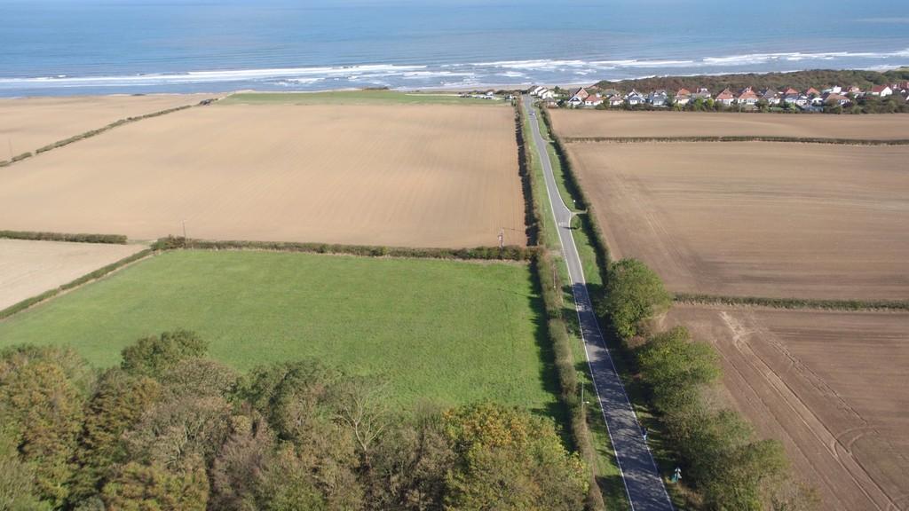 Hunmanby Gap, North Yorkshire 3 bed equestrian property for sale £900,000