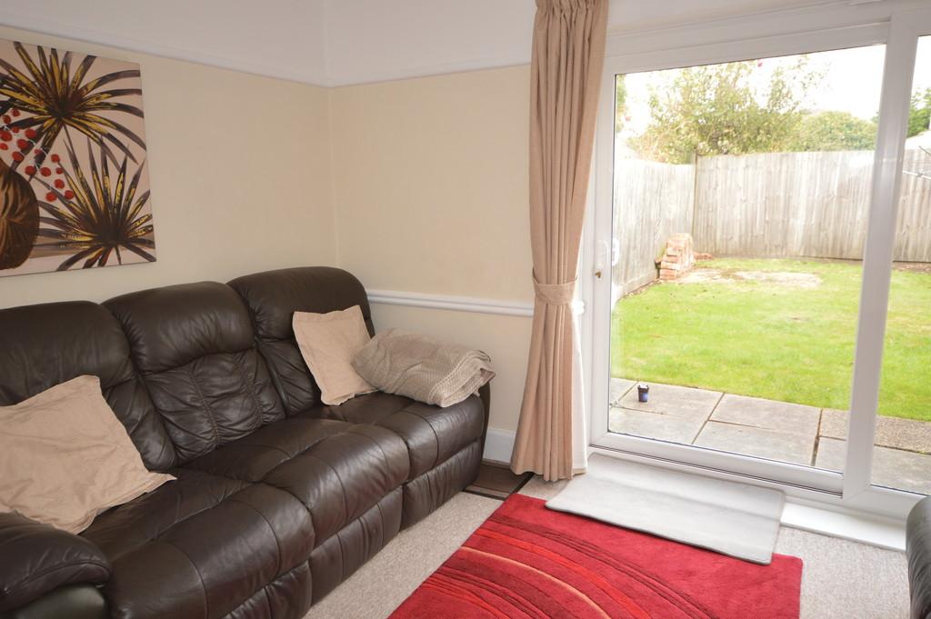 Hankinson Road, Winton 4 bed detached house £1,840 pcm (£425 pw)