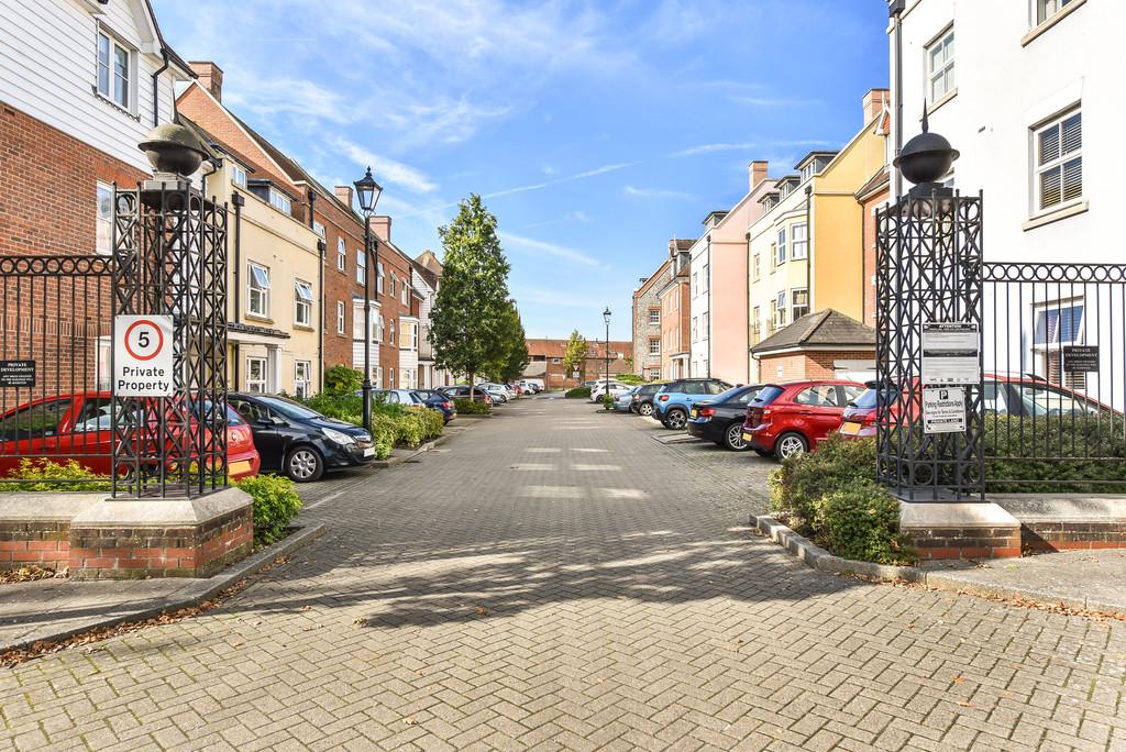 St. Agnes Place, Chichester 2 bed apartment £375,000